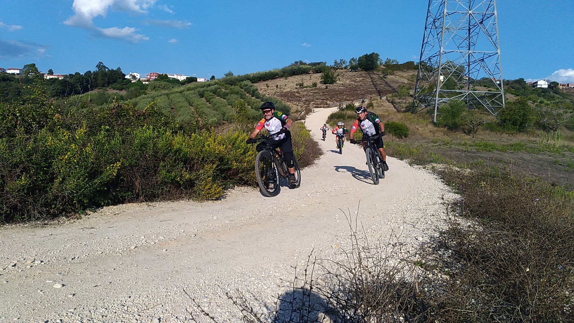 220918 Anta do Alqueidão 47km 1060d+