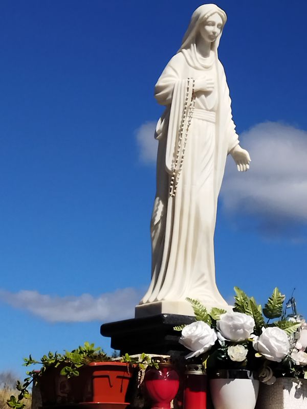 De Avenida 25 de Abril 118, Moimenta da Beira a Avenida 25 de Abril 116, Moimenta da Beira