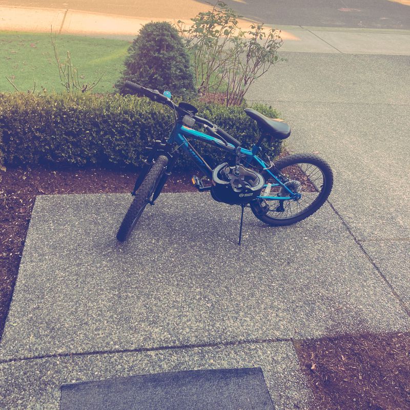 1527 247 Ave NE, Sammamish to 1526 247 Ave NE, Sammamish