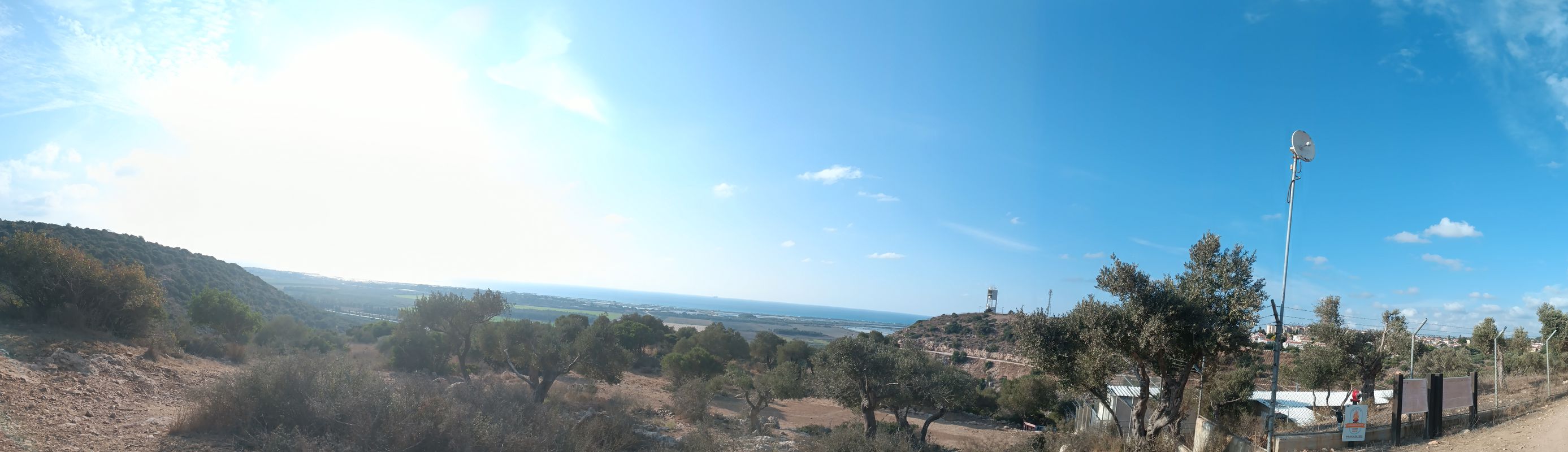 שביל החורש, כניסה מבי"ס אורט