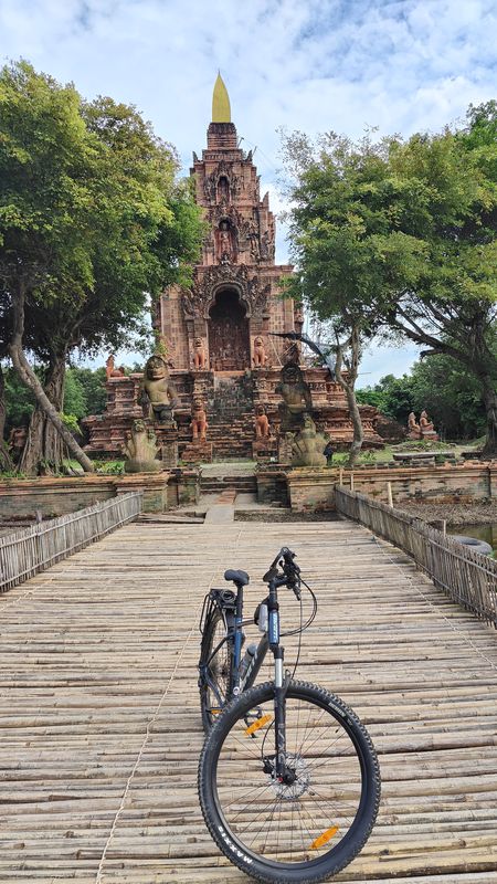 RO Pho Cho Lamphun 3186 Road, Tambon Pratu Pa naar RO Pho Cho Lamphun 3186 Road, Tambon Pratu Pa