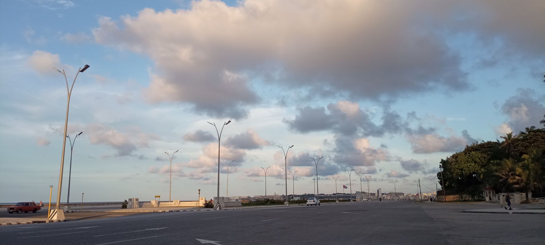 De Avenida 1ra 46, La Habana a San Ignacio 214, La Habana