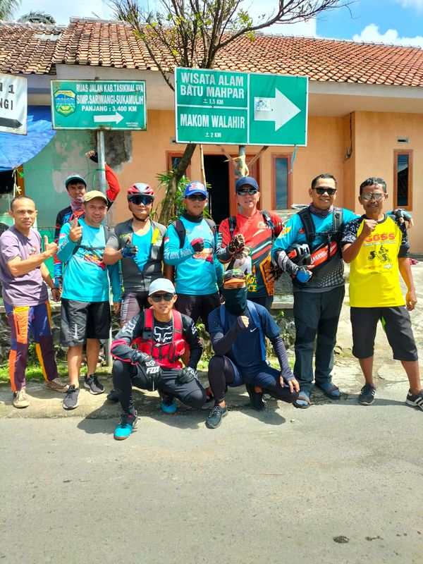 M5QM+WPH, Kecamatan Bungursari to Curug Ciparay Tasikmalaya, Kecamatan Cigalontang