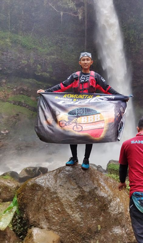 M5QM+WPH, Kecamatan Bungursari to Curug Ciparay Tasikmalaya, Kecamatan Cigalontang