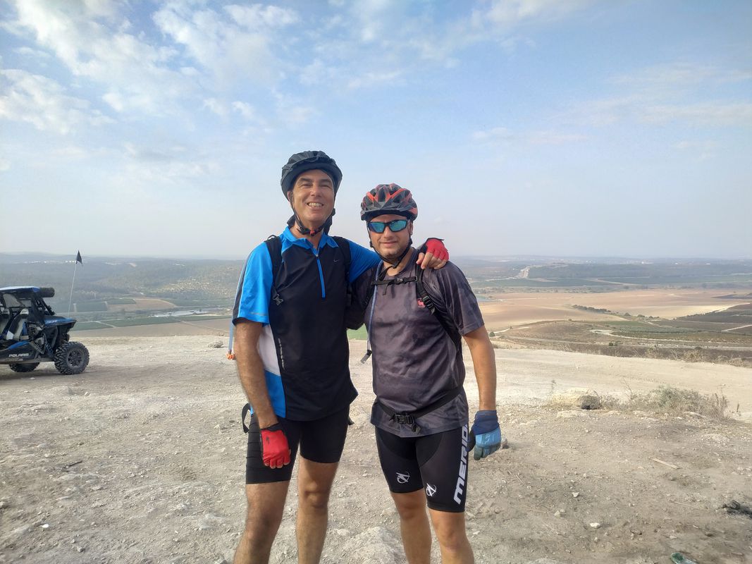 יוניצמן 19, תל אביב to האפיק 334, בארותיים