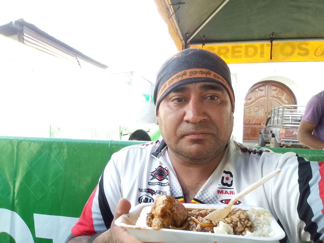 Sta. Isabel Chimaltenango a Vía sin nombre, Chimaltenango