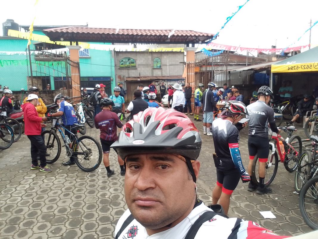 Sta. Isabel Chimaltenango a Vía sin nombre, Chimaltenango
