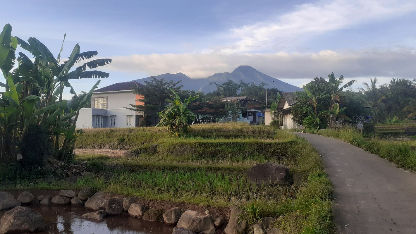 Sholeh Iskandar, Kampung Sunda, BNR Loop.