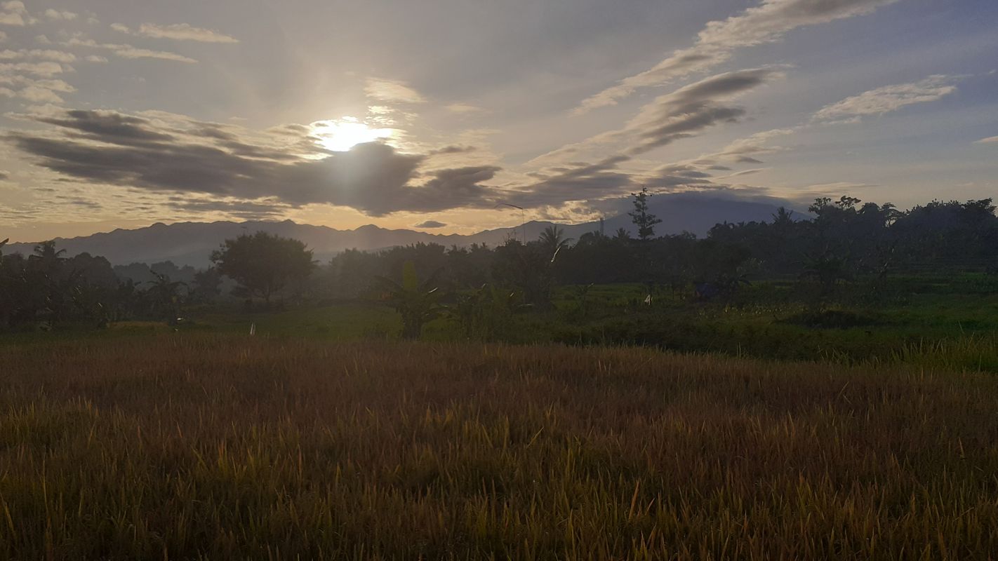 Sholeh Iskandar, Kampung Sunda, BNR Loop.