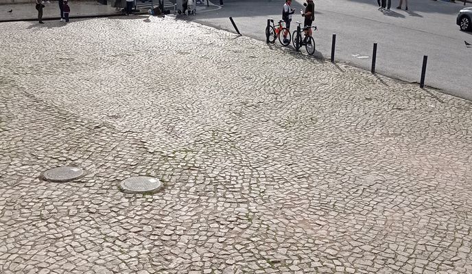 Foto 1 de la ruta de Bikemap "De Rua Doutor Coutinho Pais 84, Algueirão-Mem Martins a Rua Doutor Coutinho Pais 84, Algueirão-Mem Martins" Foto 1 de la ruta de Bikemap "De Rua Doutor Coutinho Pais 84, Algueirão-Mem Martins a Rua Doutor Coutinho Pais 84, Algueirão-Mem Martins"