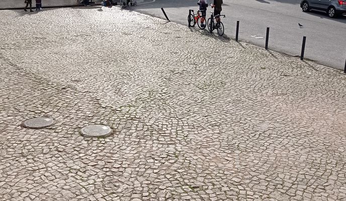 Foto 2 de la ruta de Bikemap "De Rua Doutor Coutinho Pais 84, Algueirão-Mem Martins a Rua Doutor Coutinho Pais 84, Algueirão-Mem Martins" Foto 2 de la ruta de Bikemap "De Rua Doutor Coutinho Pais 84, Algueirão-Mem Martins a Rua Doutor Coutinho Pais 84, Algueirão-Mem Martins"