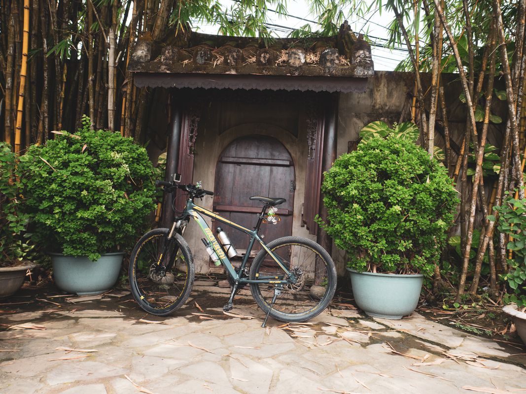 Saigon Bridge to Ao Dai Museum | Router for bicycle