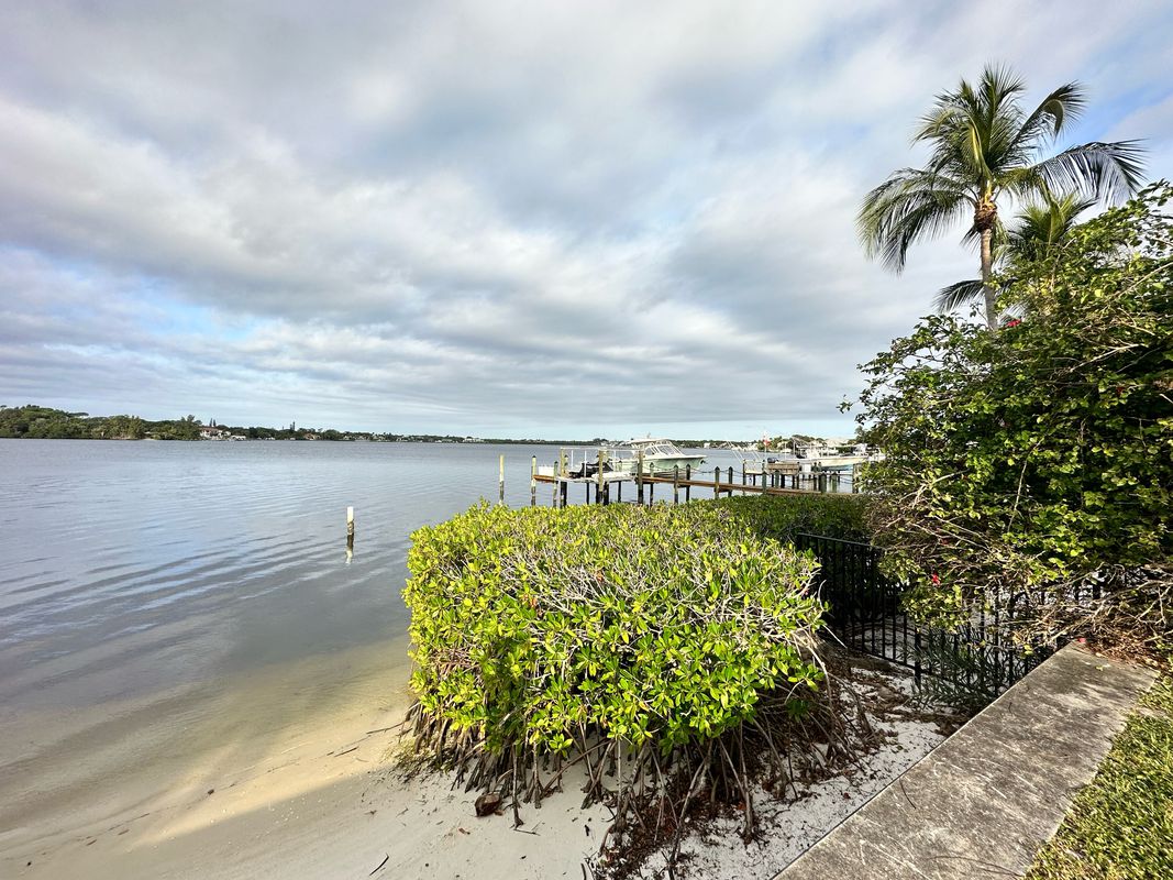 704 US-1 S, Tequesta to 160 Village Blvd, Tequesta