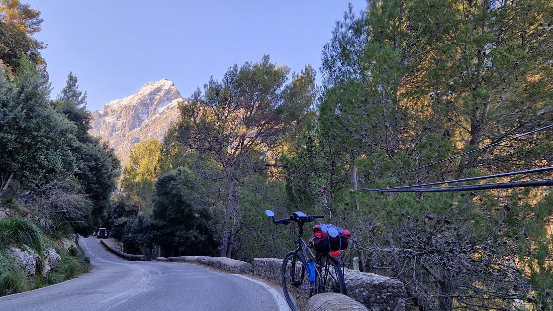 Mallorca: Lloseta-Lluc-Gorg Blau-Inca