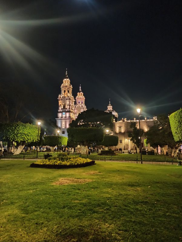 A Tres Marías por Mil Cumbres