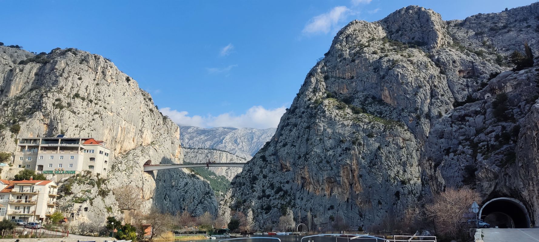 ST - OMIŠ - ST