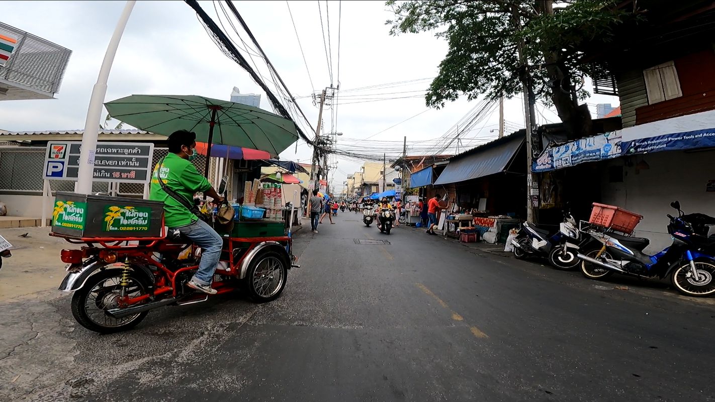 De Thaïlande à Khet Sathon