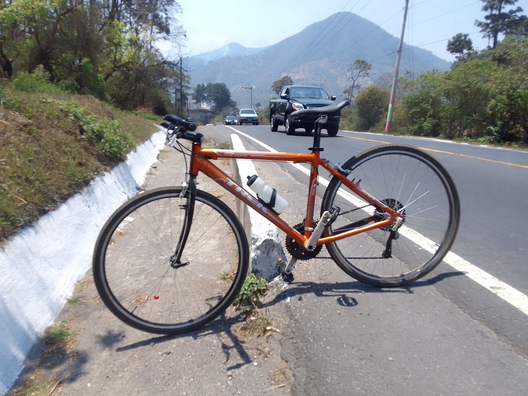 Doble pista Sumpango -Antigua G.