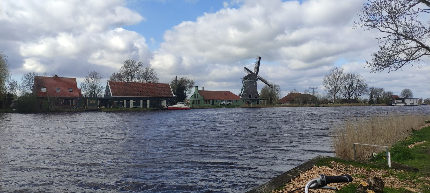 De Zwaanstraat 18A, Wijk aan Zee to Julianaweg 7, Wijk aan Zee