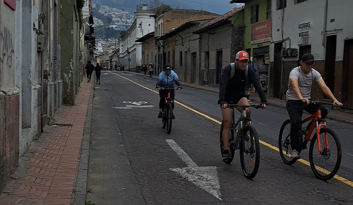 Photo 1 of the Bikemap route "De Avenida Rodrigo de Chávez 1399, Quito a Gonzalo Díaz de Pineda 186, Quito"