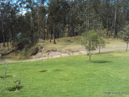 Hebe Bild 1 entlang der Bikemap-Route "PISTA DH "LA ISLA" PARQUE METROPOLITANO" hervor