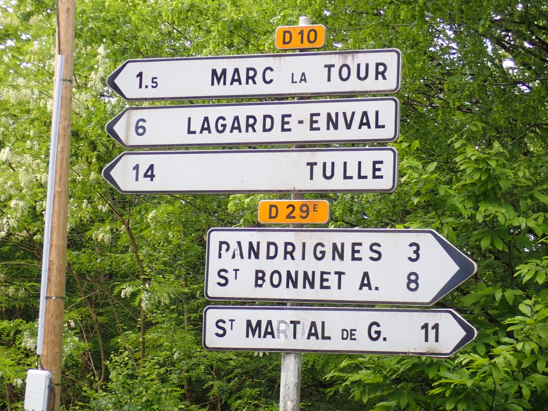 Albussac (Les Quatre Routes) - Circle through Tulle