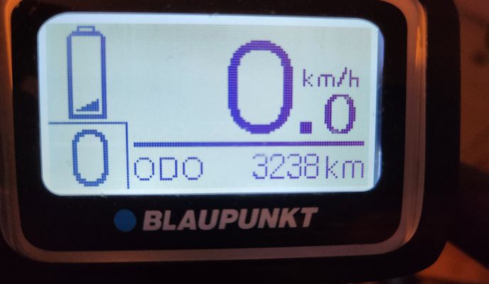 Photo 2 of the Bikemap route "Heinrich-Schlusnus-Straße 20, Berlin nach Rua Doutor António Luís Gomes 28, Porto"