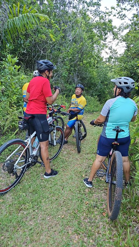 De Calle Rene Sanchez 80, Las Terrenas a 8FGP+7FX, El Limón