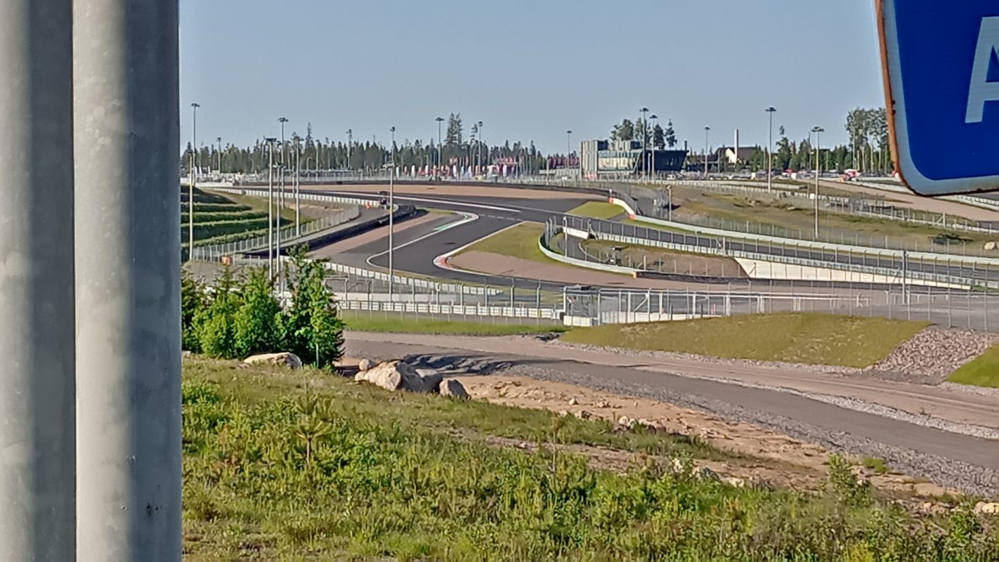Нeizvestnaya doroga to Ulitsa Inzhenernaya 5, Priozersk
