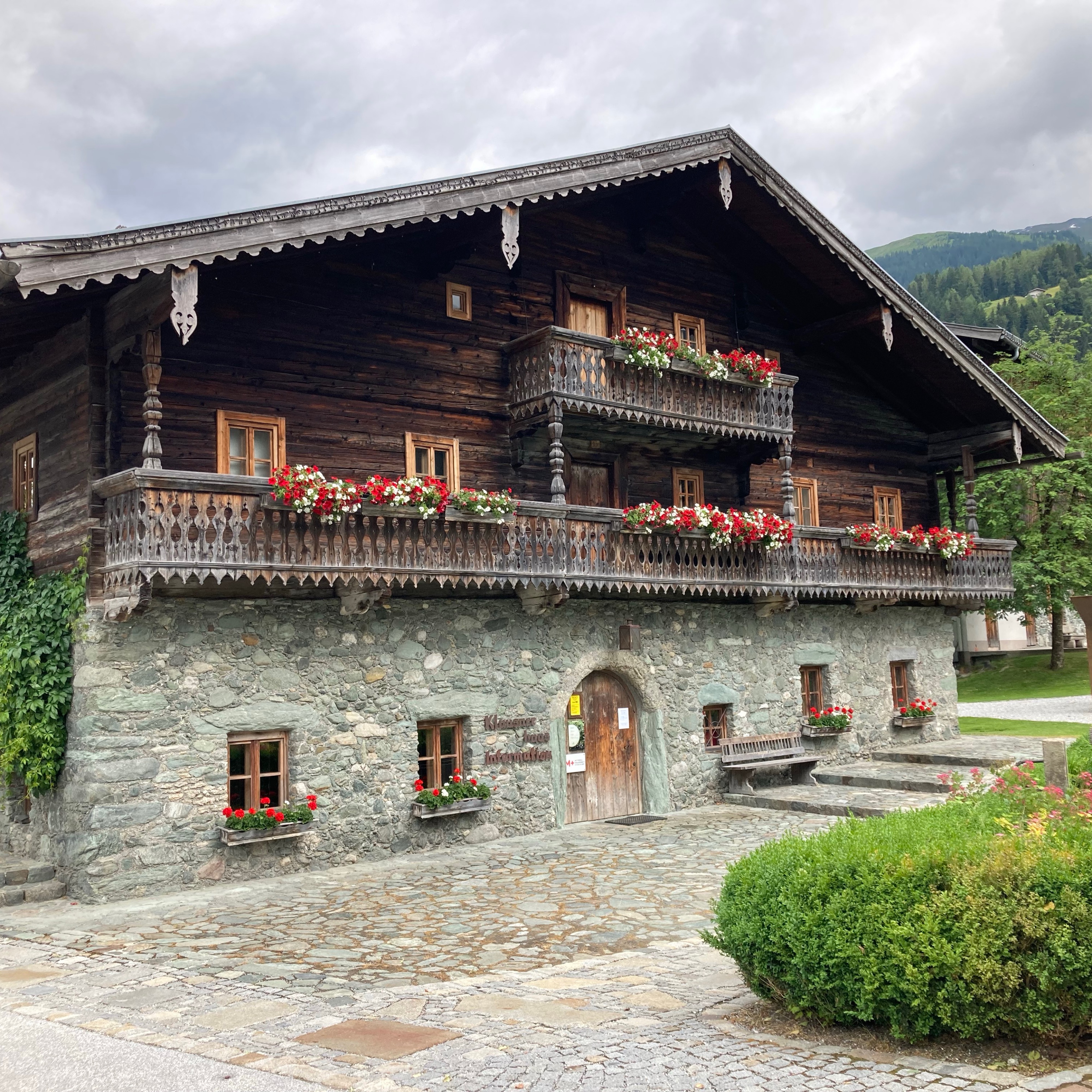 Gerling 1, Saalfelden am Steinernen Meer nach Steinach 12, Bramberg am Wildkogel