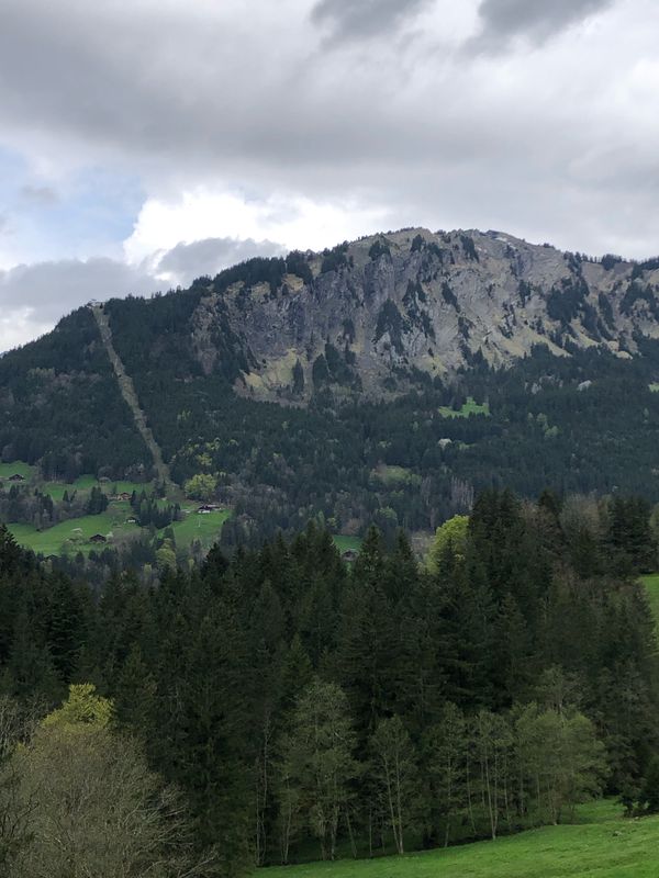 Route de Chenarlier 23, Troistorrents à Chemin de Vai l'Otau 4, Troistorrents