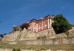 Hebe Bild 2 entlang der Bikemap-Route "Do nížiny na Stekník a Líčkov" hervor Hebe Bild 2 entlang der Bikemap-Route "Do nížiny na Stekník a Líčkov" hervor