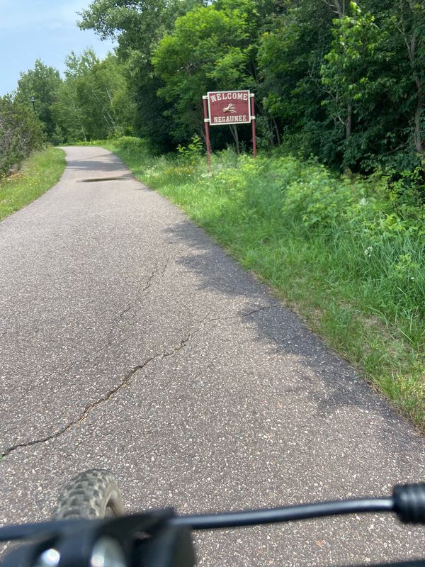 624 Poplar St, Ishpeming to 300 S Front St, Marquette