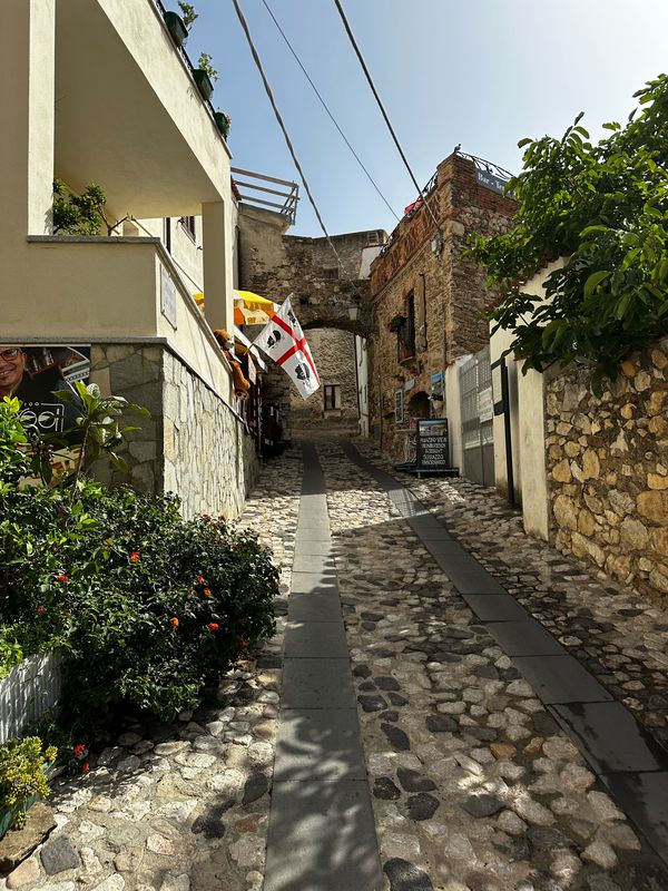 Viale del Porto 61–79, Posada nach Via Cabras 14, Siniscola