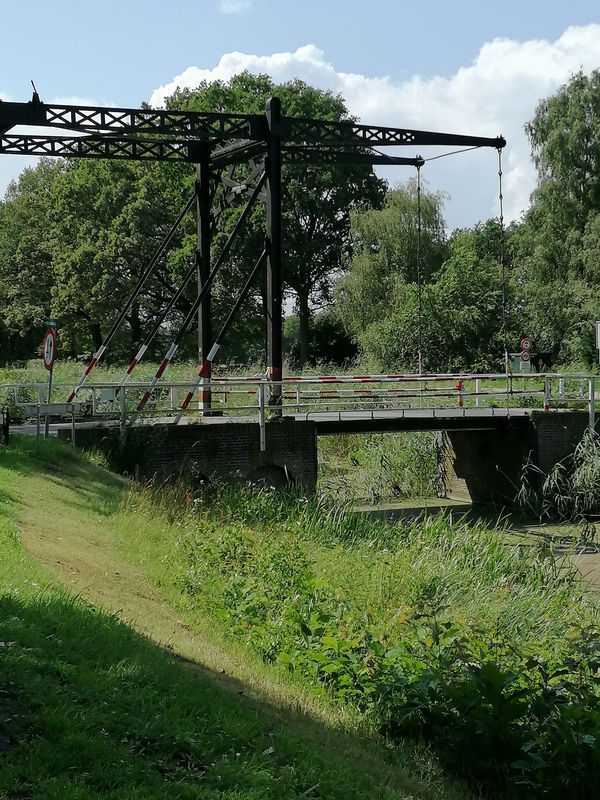 Vechtetalroute bis Uelsen, dann Ootmarsum und am Almelo Kanal zurück