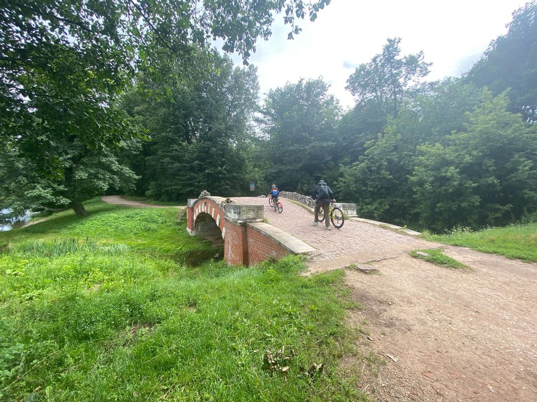 Around High Kuzminki pond