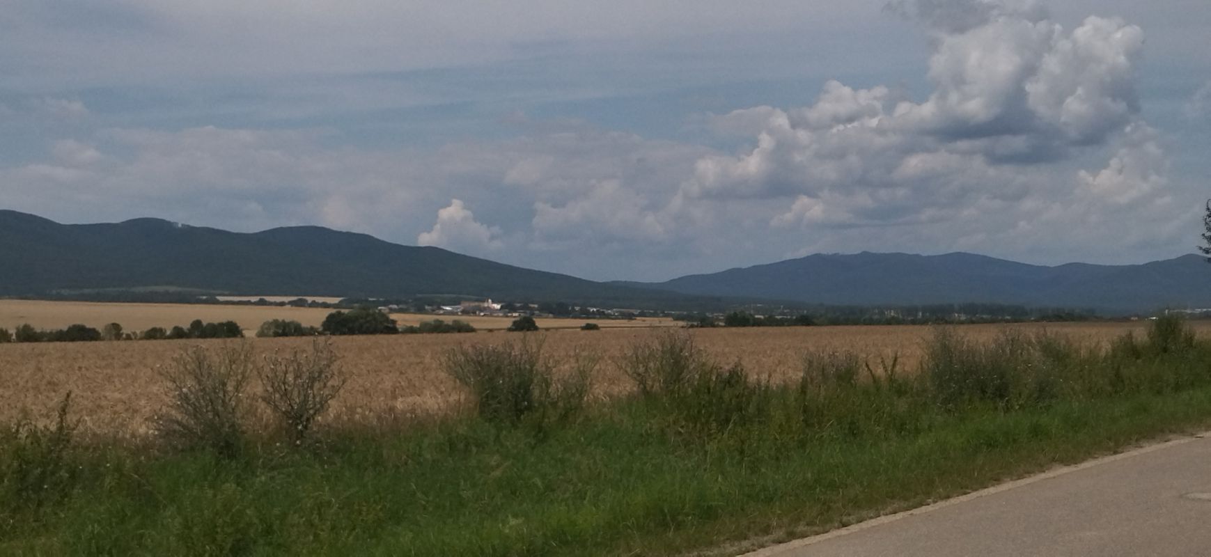 Jarková 6, Malé Ozorovce cez Plechotice do Jarková 6, Malé Ozorovce