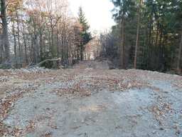 Highlight 2 along the Bikemap route "Nova zvaznica nad Lyz.chatou"