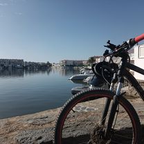 De Plaça de l'Estació 10, Figueres a Carrer Orlina 4A, Castelló d'Empúries