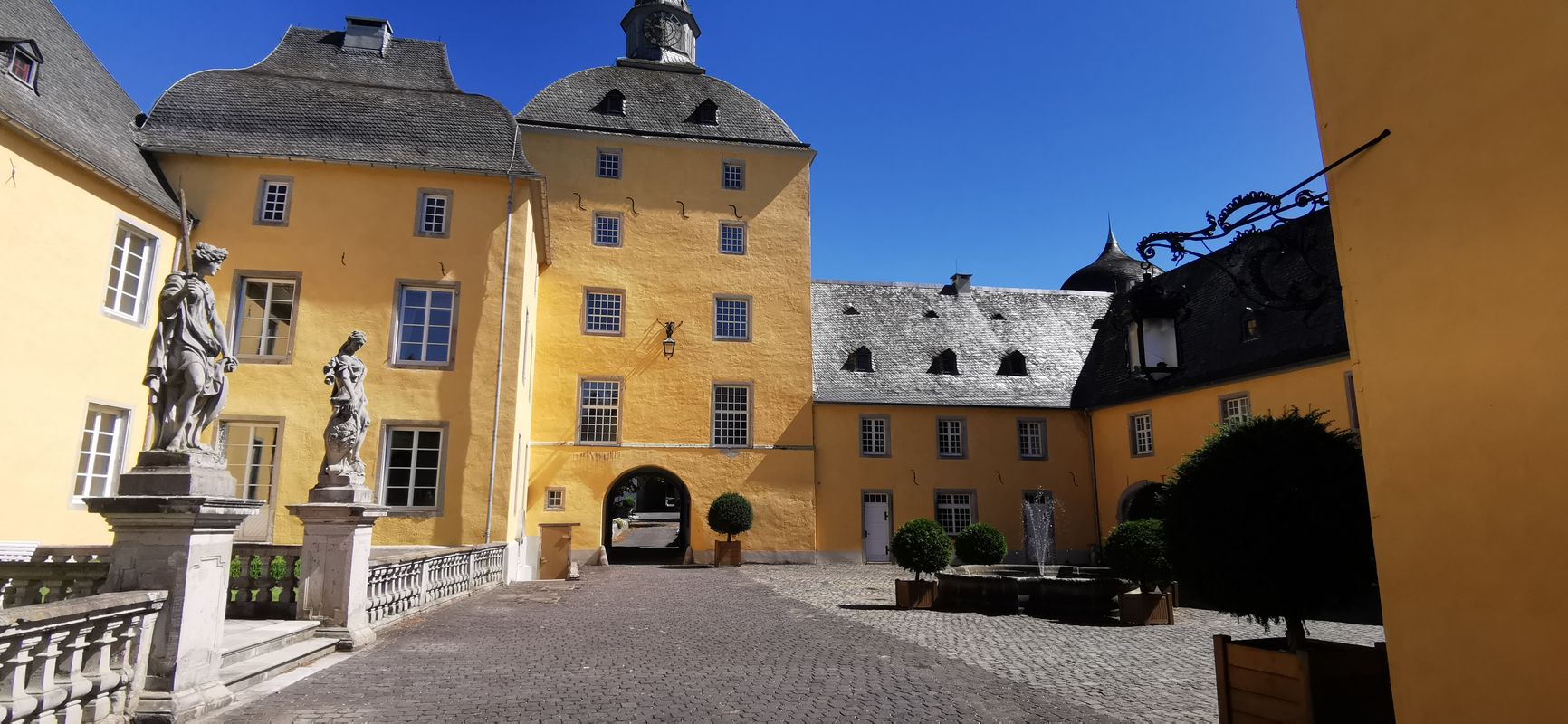 Burgenroute Teil 1, Burg Gudenau, Burg Adendorf