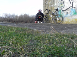 Hebe Bild 1 entlang der Bikemap-Route "Korzeniów-Radomyśl-Zasów" hervor Hebe Bild 1 entlang der Bikemap-Route "Korzeniów-Radomyśl-Zasów" hervor