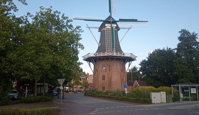 Photo 2 of the Bikemap route "Feilings-Goarden 10, Papenburg nach Deverweg 18-40, Papenburg"