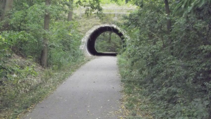 Nossener Straße 24, Meißen nach Nossener Straße 22A, Meißen