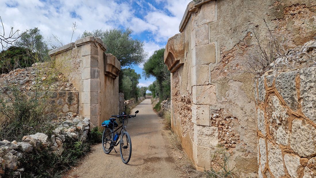 Mallorca: ses Salines-talaiot de Can Jordi-Santanyí-es Llombards-cap de ses Salines-ses Salines