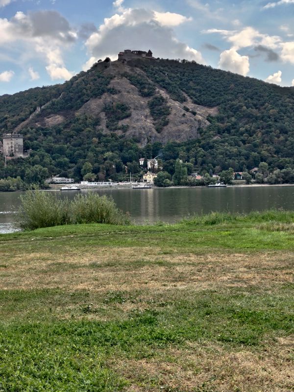 От Arany János utca 12, Göd до Molnár utca 2, Nagymaros