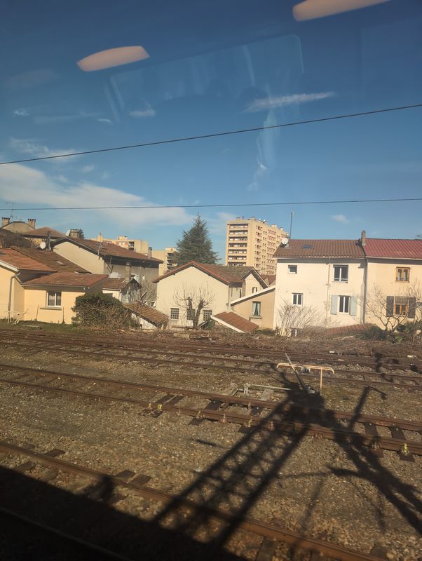 De J5CC+8J, Vaulx-Milieu à Rue le Chatelier 679, Vaulx-Milieu