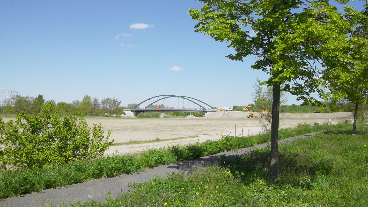 Unter den Kiefern , Wustermark nach Nauener Chaussee, Brieselang