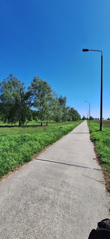 Ab Großziethen große Runde um den Flughafen BER