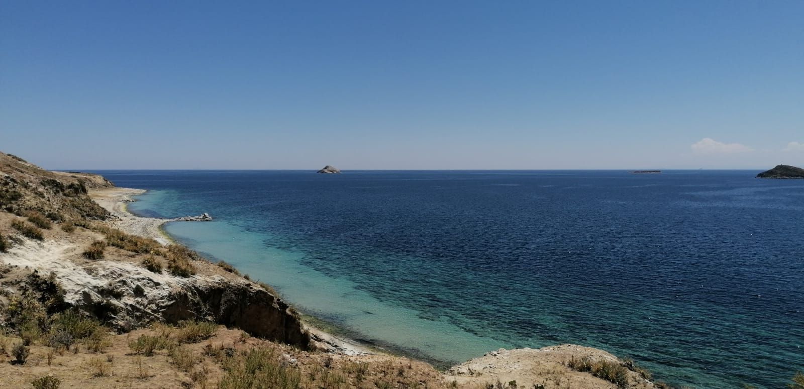THE HIDDEN SIDE OF ISLA DEL SOL
