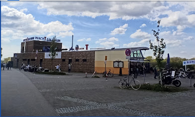 Hebe Bild 3 entlang der Bikemap-Route "Samstag-Piwipper Bötchen-Rheinkassel-Niehl-Köln-Mühlheim-Leverkusen-Hitdorf" hervor